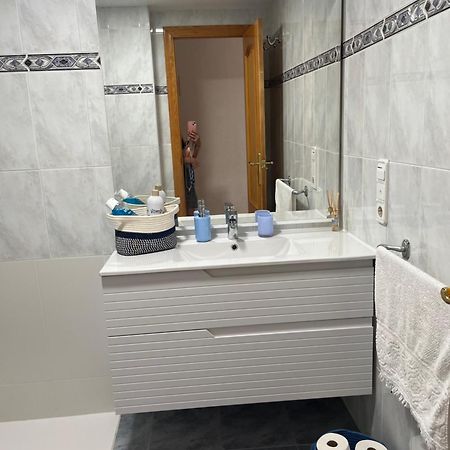 Monela Front Beach Solo Familias Playa de Gandia Екстер'єр фото